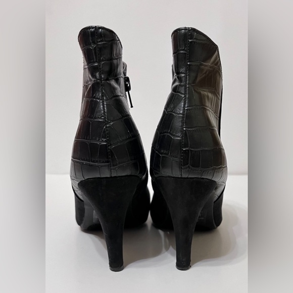 Express Black High Heel Ankle Booties - Picture 9 of 10